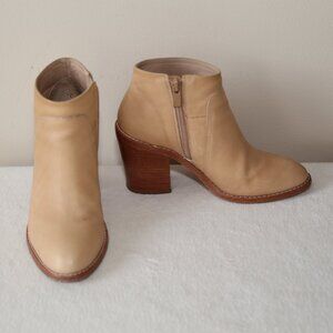 AUTHENTIC LOEFFLER RANDALL MADE IN BRASIL NUDE ANKLE BOOTS 6